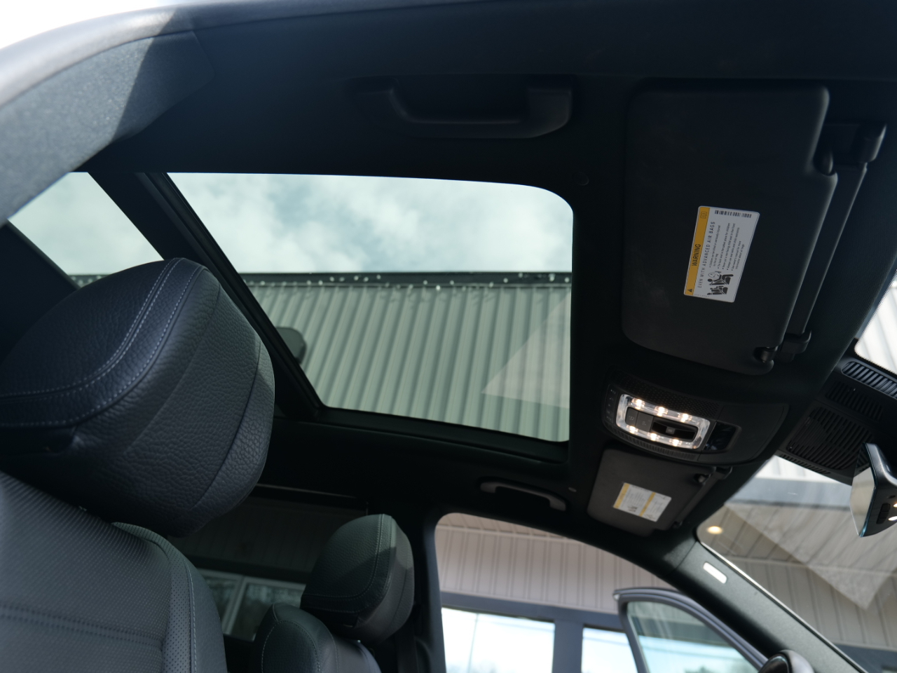 Vehicle image 62 of 100
