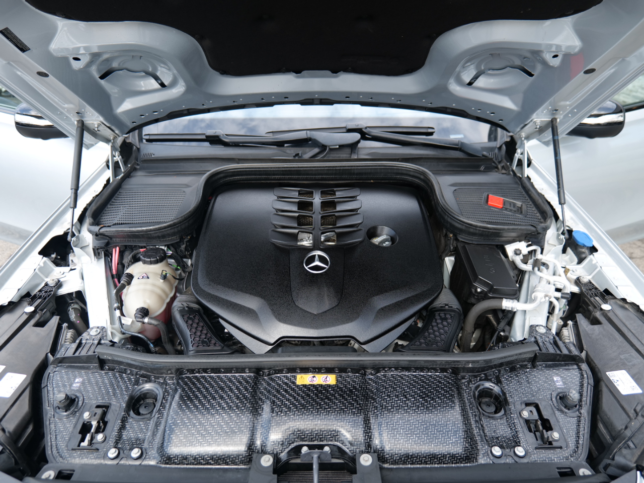 Vehicle image 77 of 100