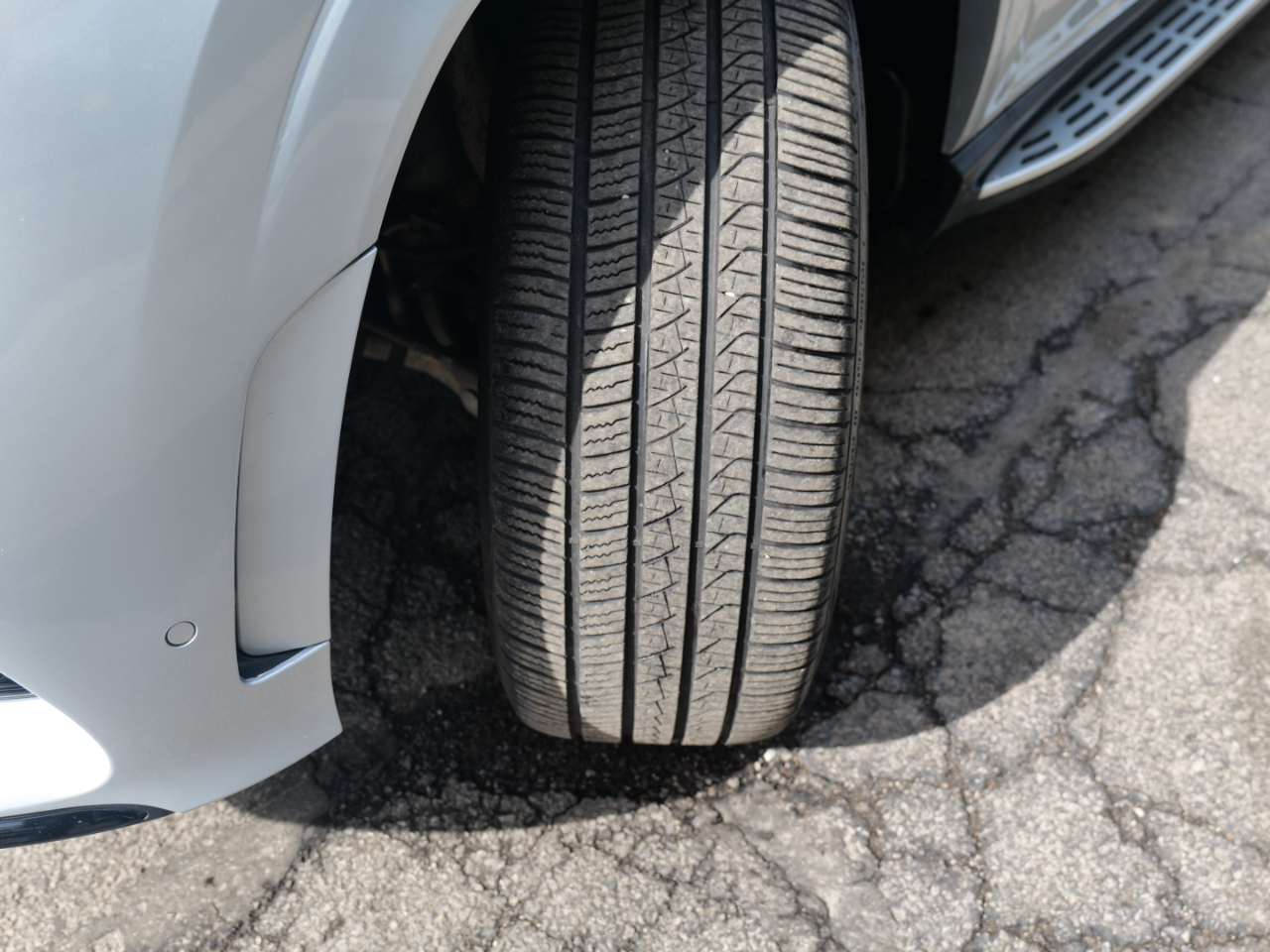 Vehicle image 95 of 100