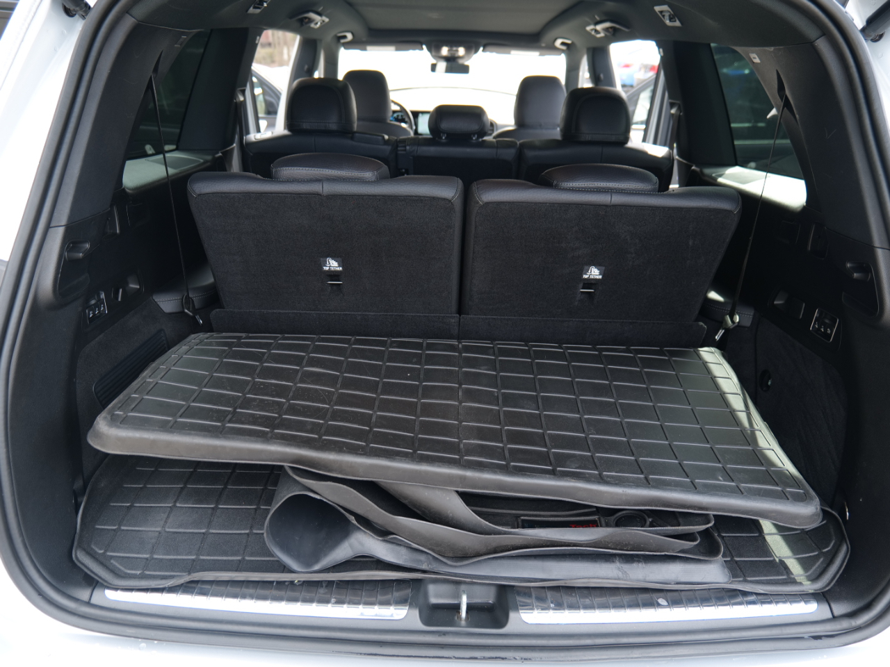 Vehicle image 83 of 100