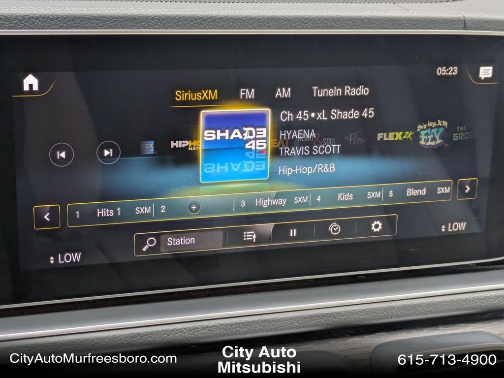 Vehicle image 23 of 34
