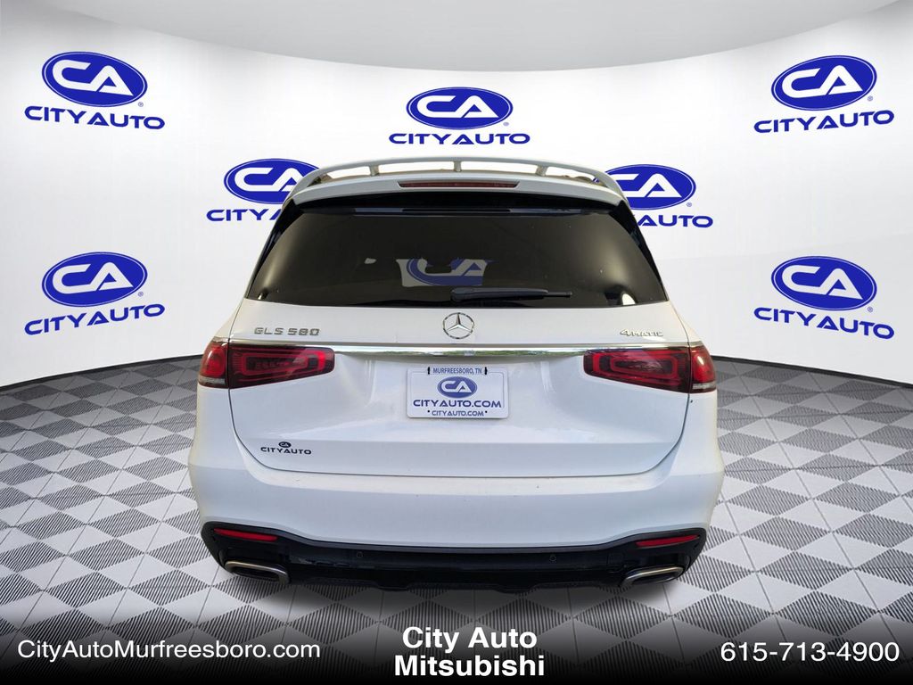 Vehicle image 7 of 34