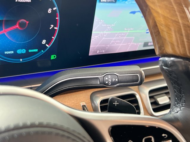 Vehicle image 17 of 35