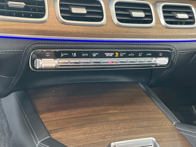 Vehicle image 16 of 35
