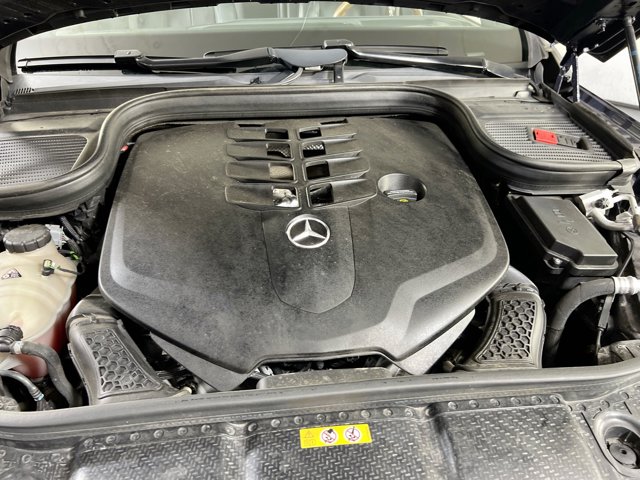 Vehicle image 34 of 35