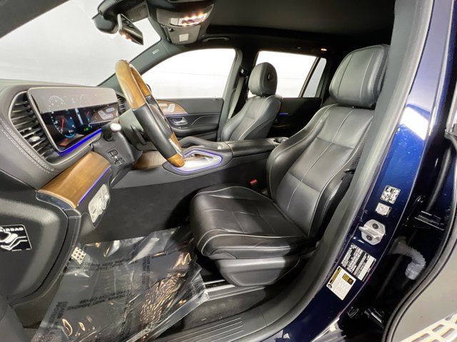 Vehicle image 22 of 35
