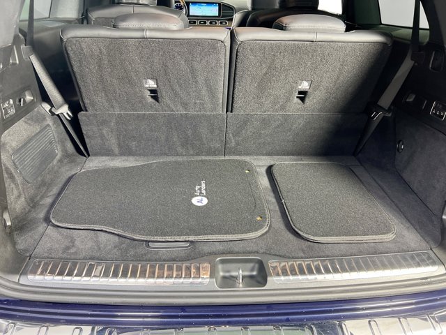 Vehicle image 28 of 35