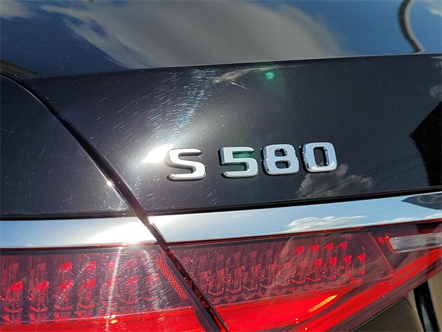 Vehicle image 18 of 36