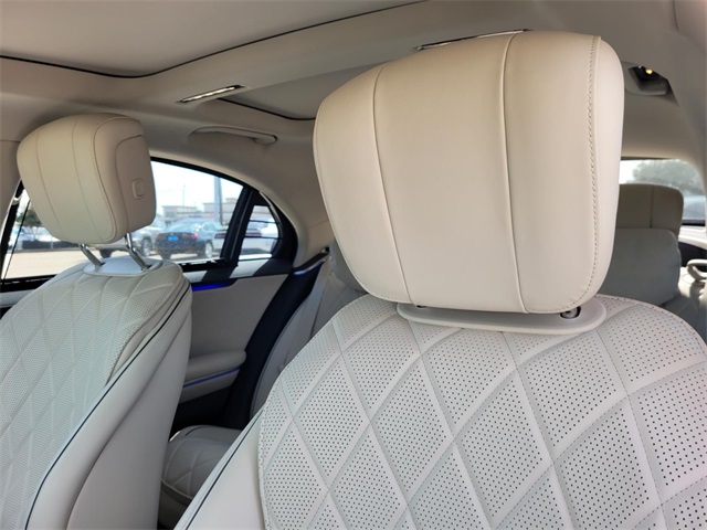 Vehicle image 9 of 36