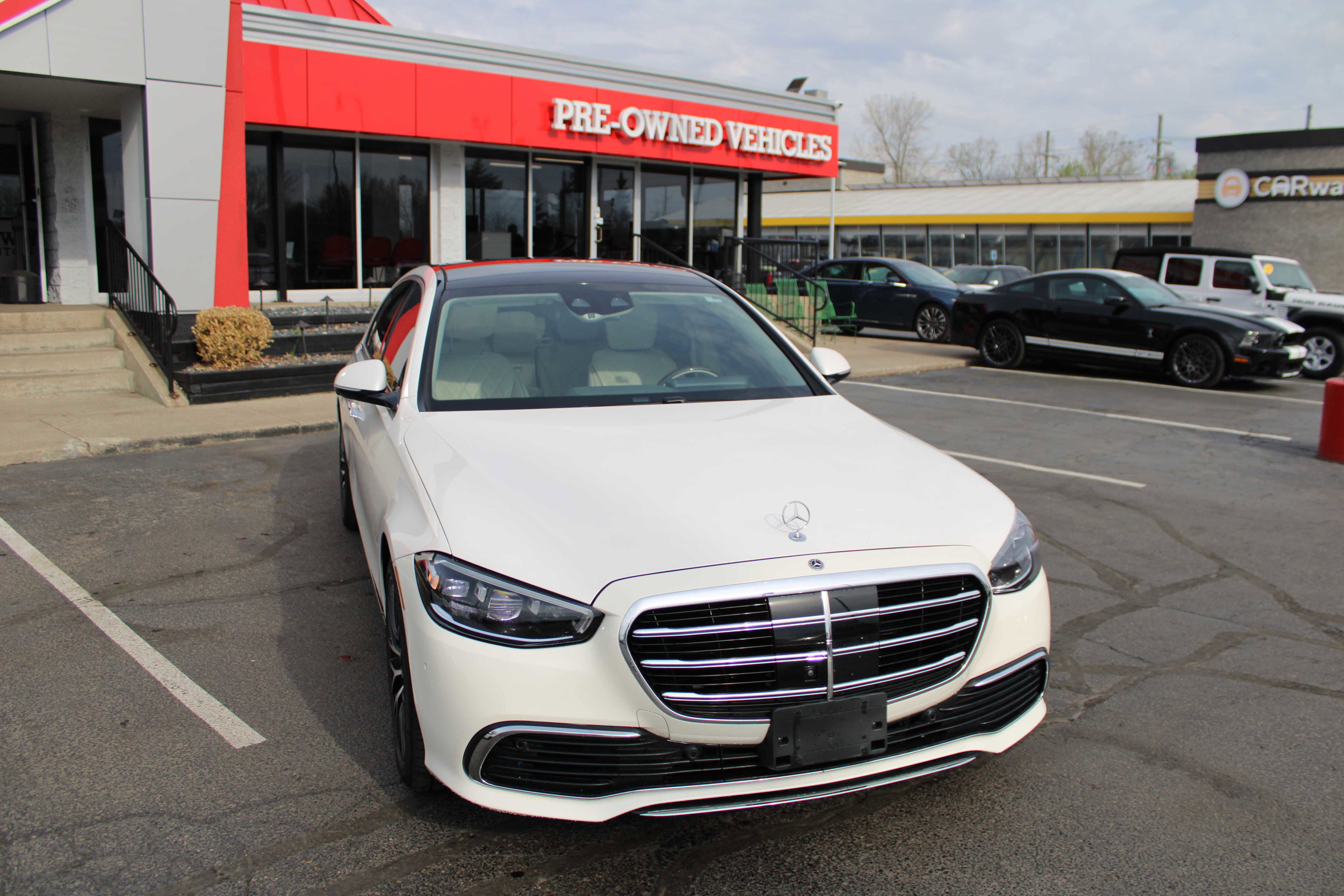 Vehicle image 4 of 17