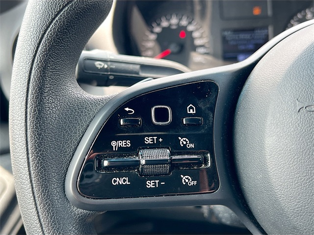 Vehicle image 12 of 32
