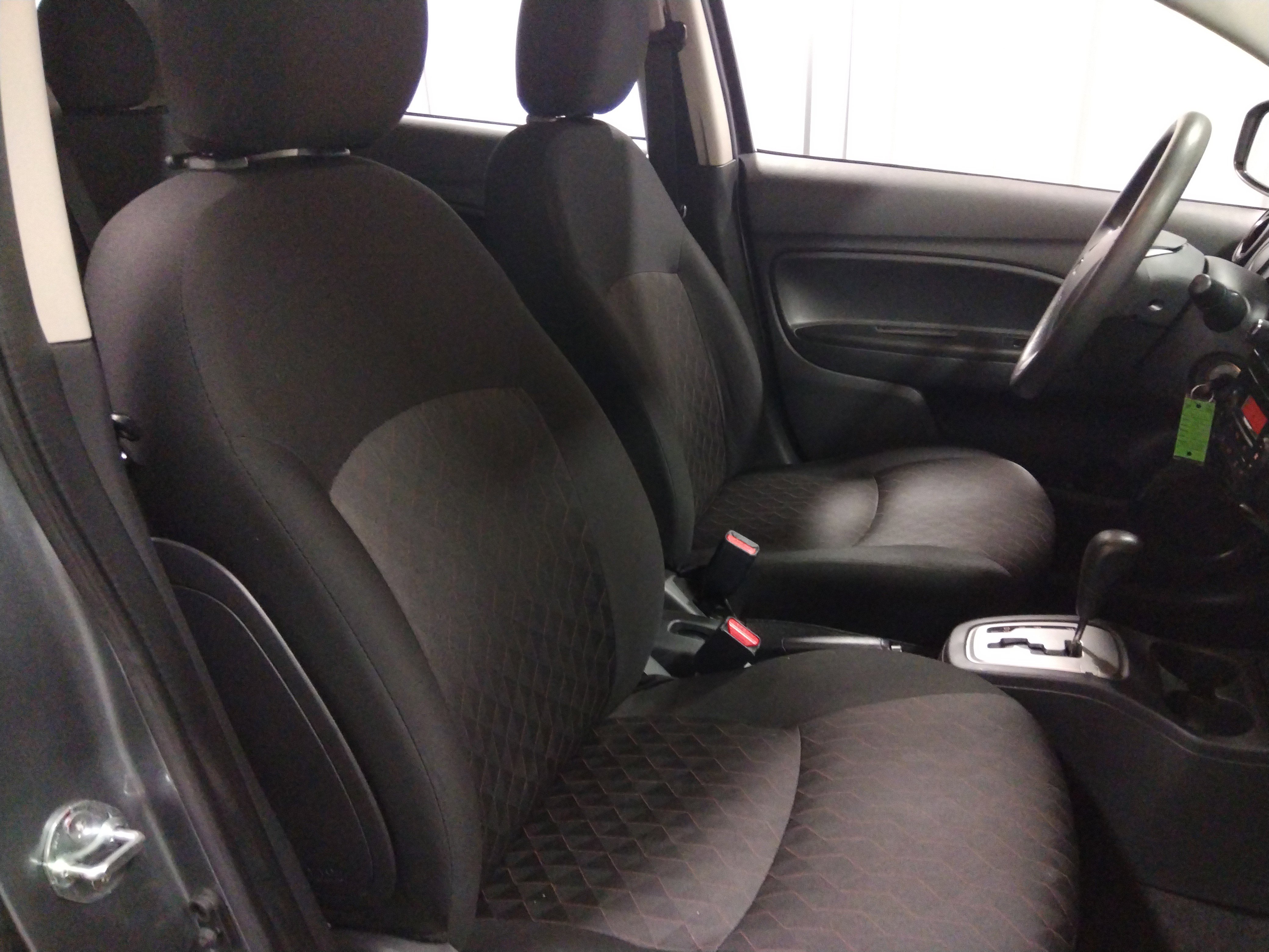 Vehicle image 10 of 24