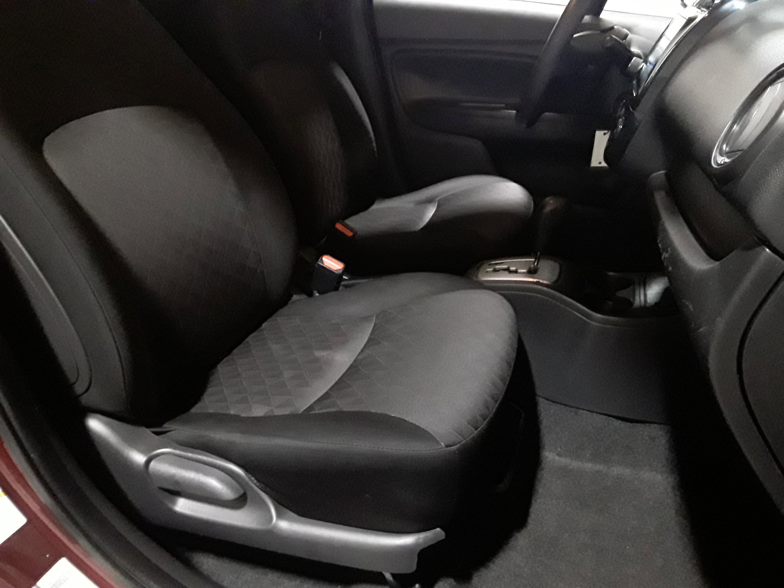 Vehicle image 11 of 25