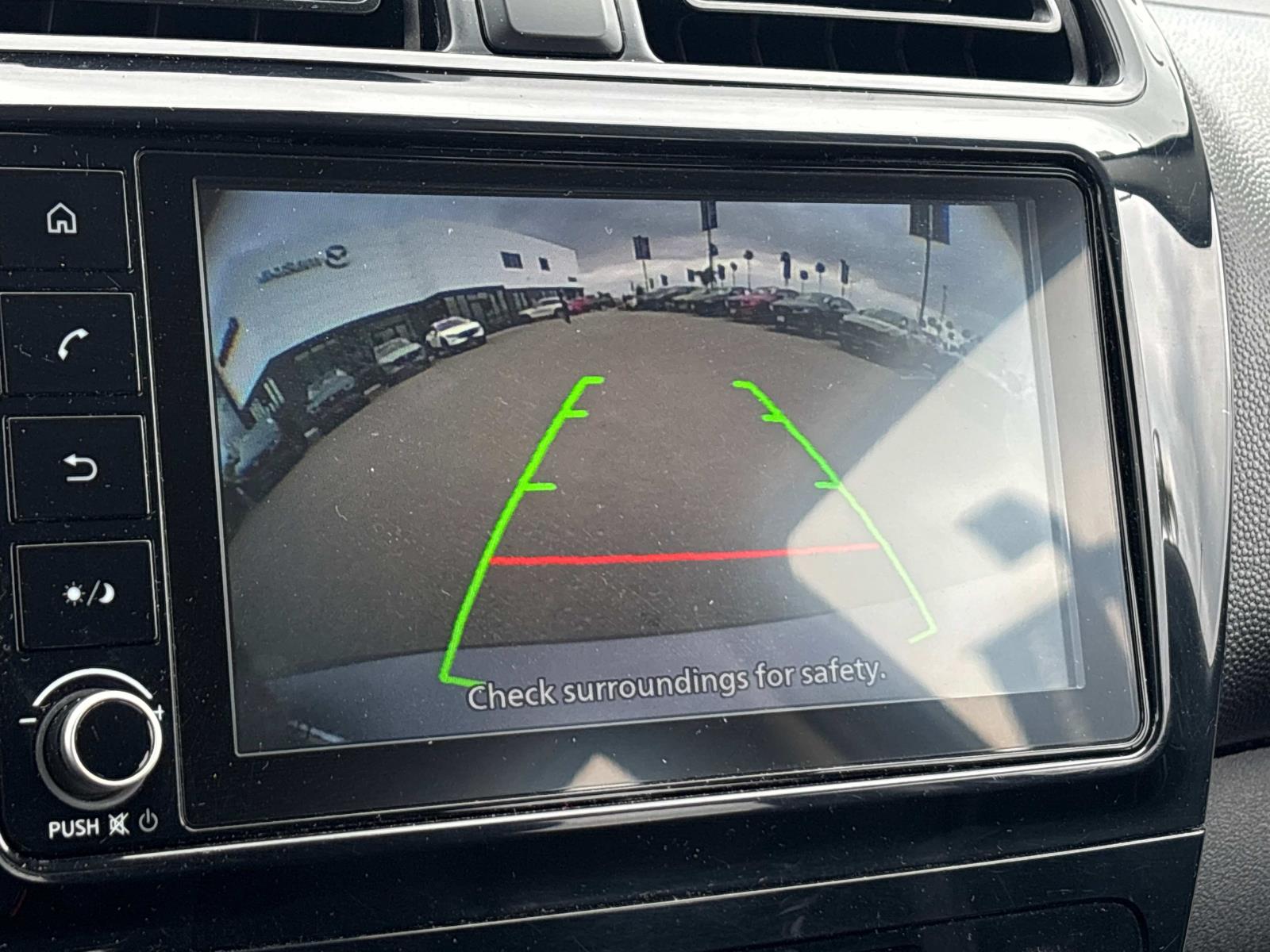 Vehicle image 13 of 30
