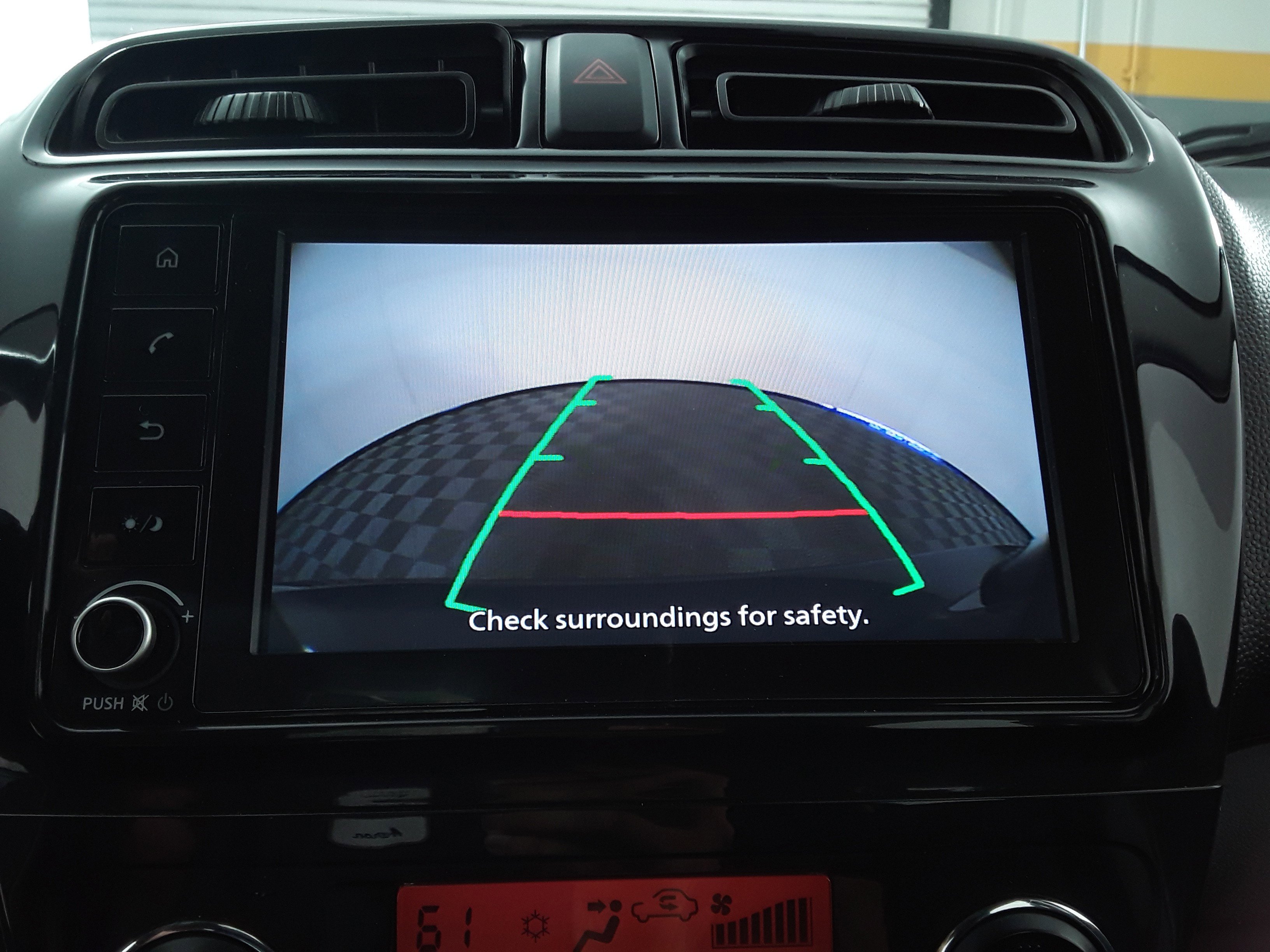 Vehicle image 17 of 24