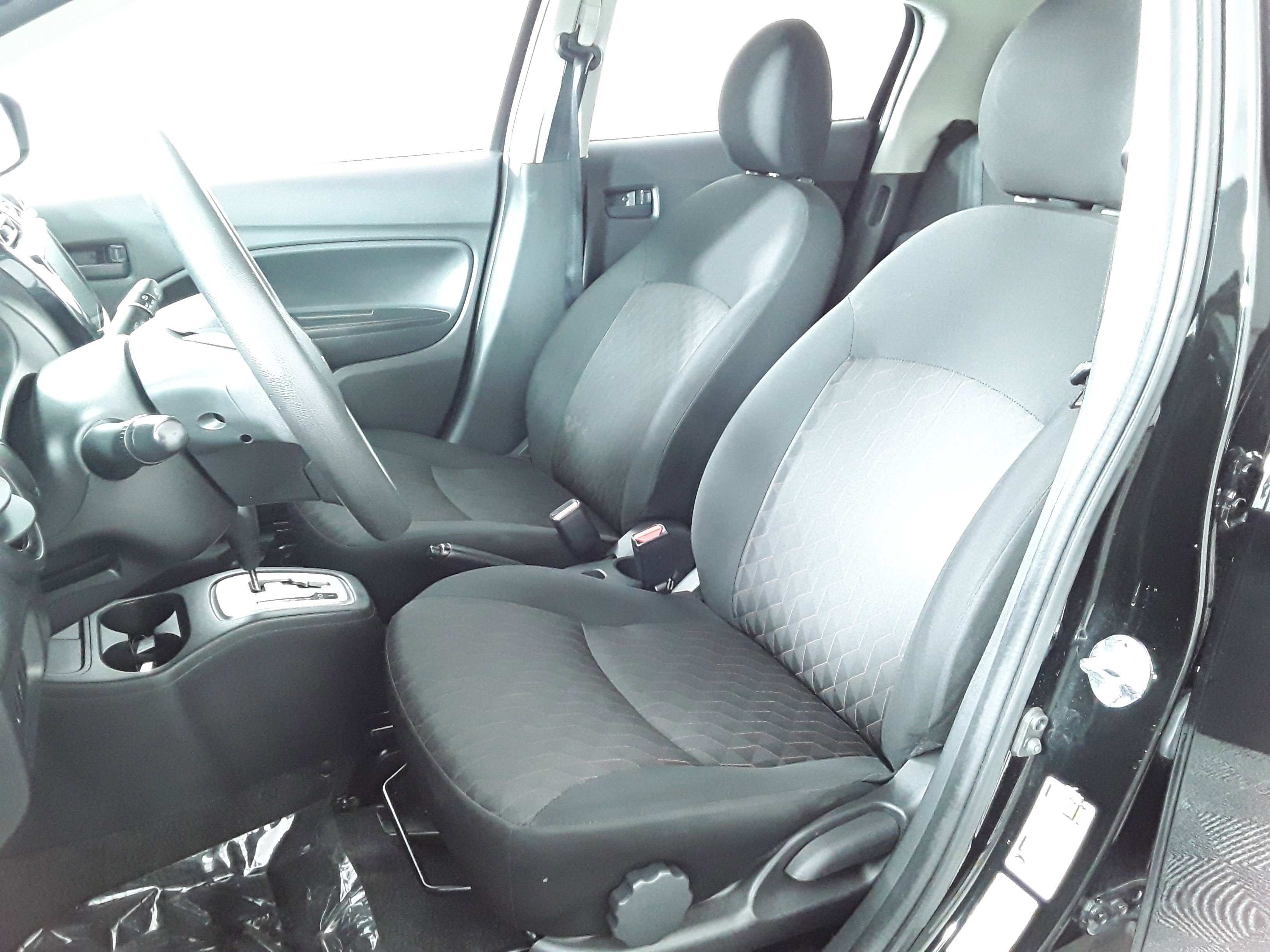 Vehicle image 10 of 24