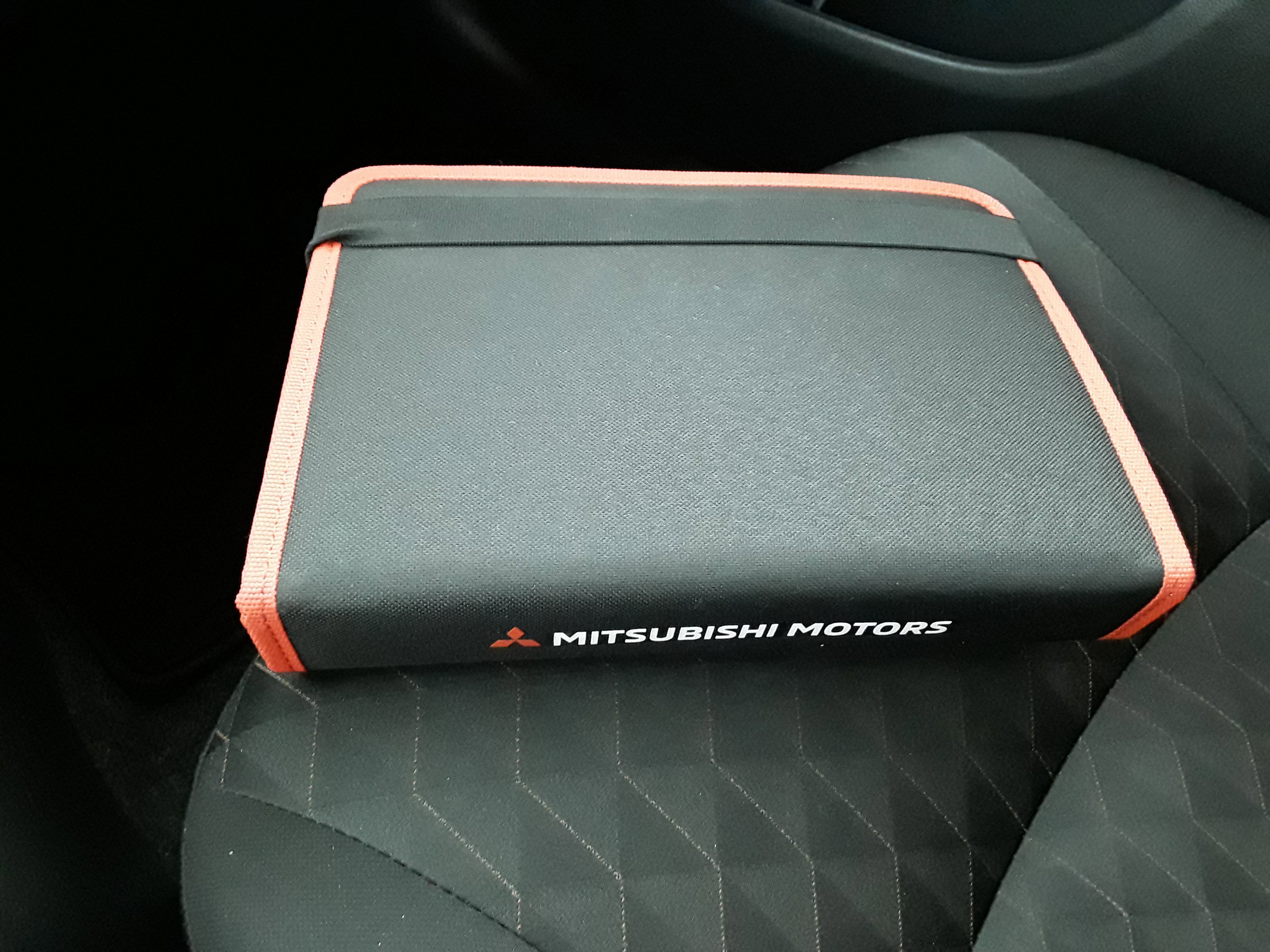 Vehicle image 19 of 24