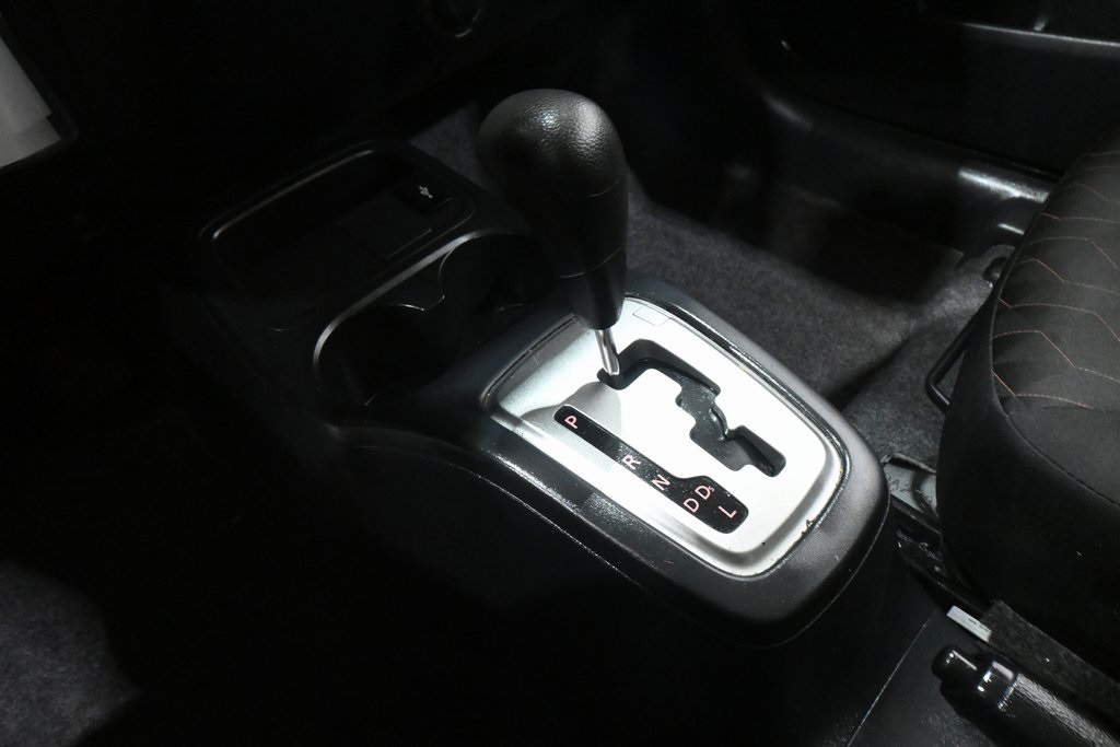 Vehicle image 15 of 22