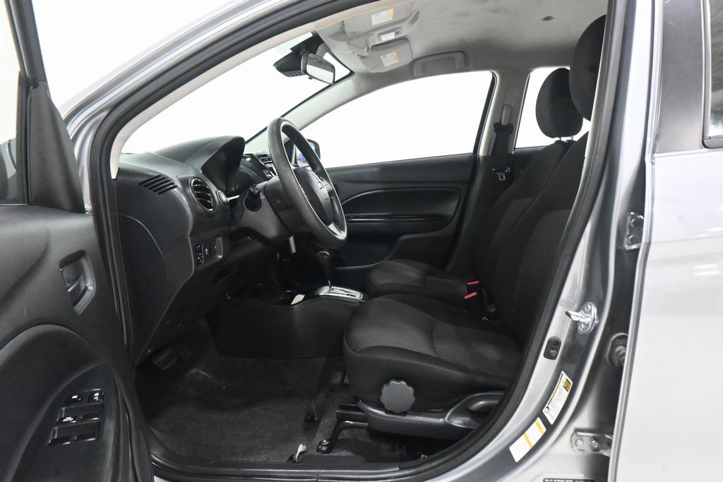 Vehicle image 17 of 22