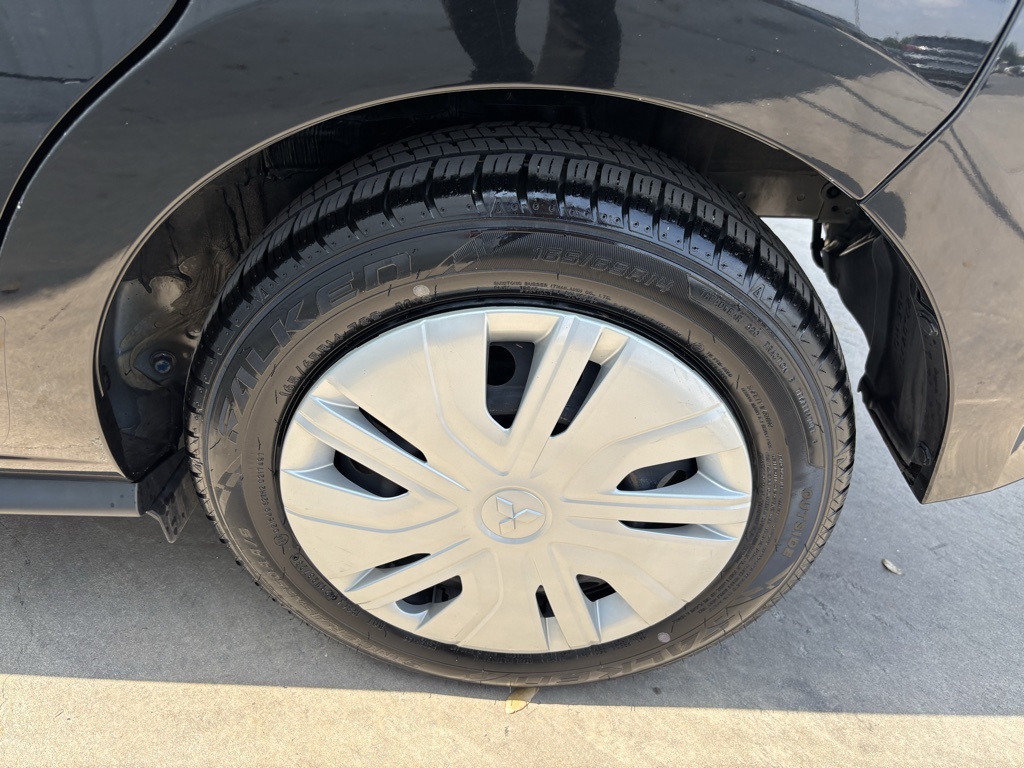 Vehicle image 11 of 36