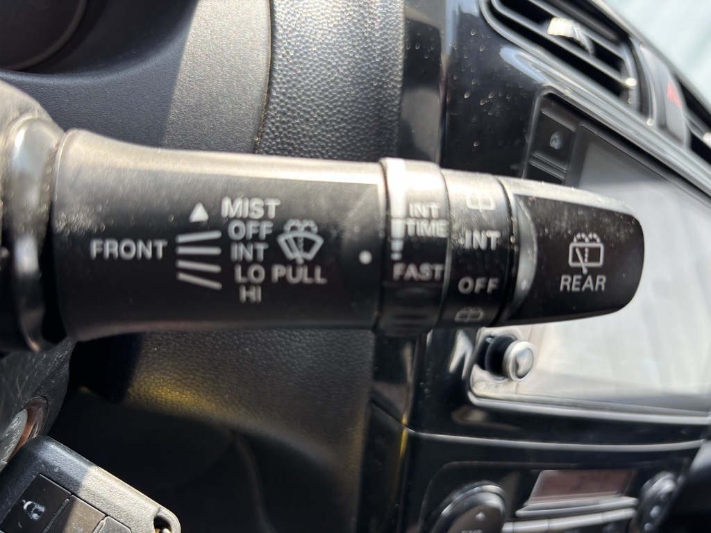 Vehicle image 20 of 36