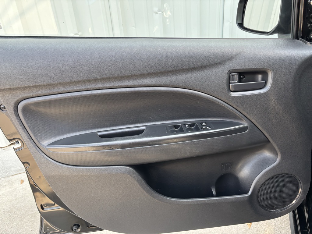 Vehicle image 13 of 36