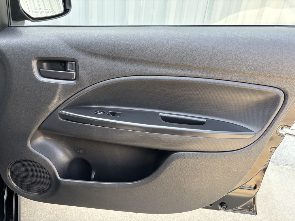 Vehicle image 34 of 36