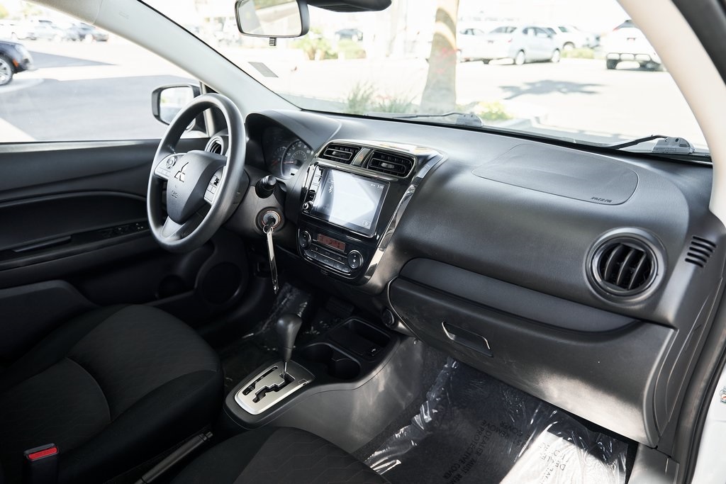 Vehicle image 25 of 48