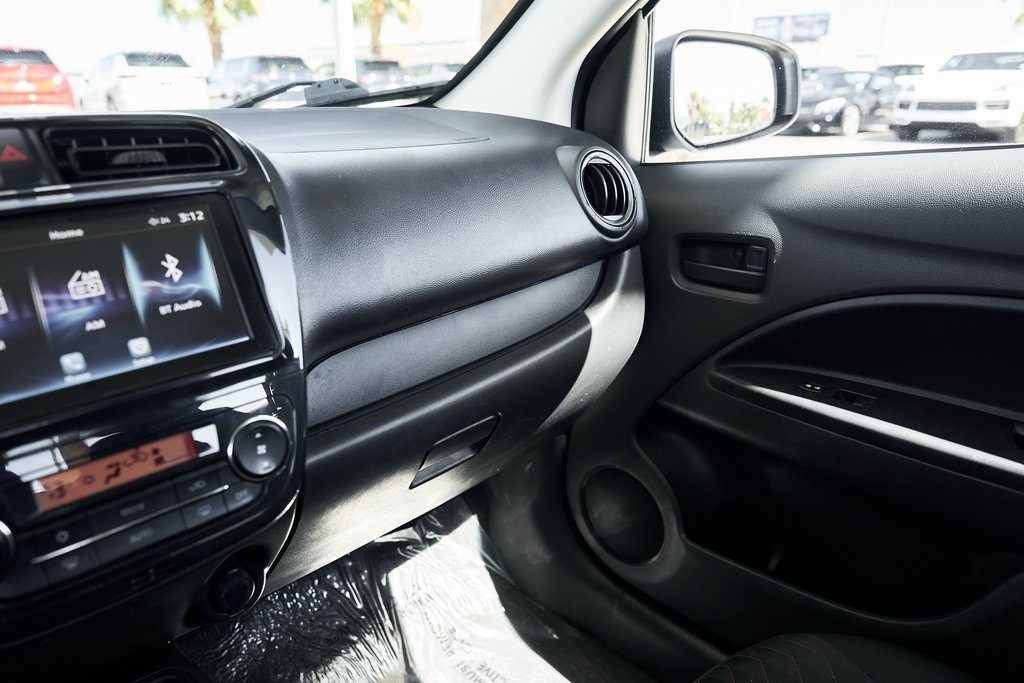 Vehicle image 46 of 48