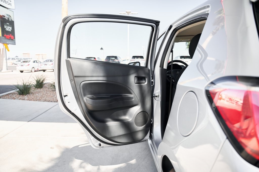 Vehicle image 16 of 48