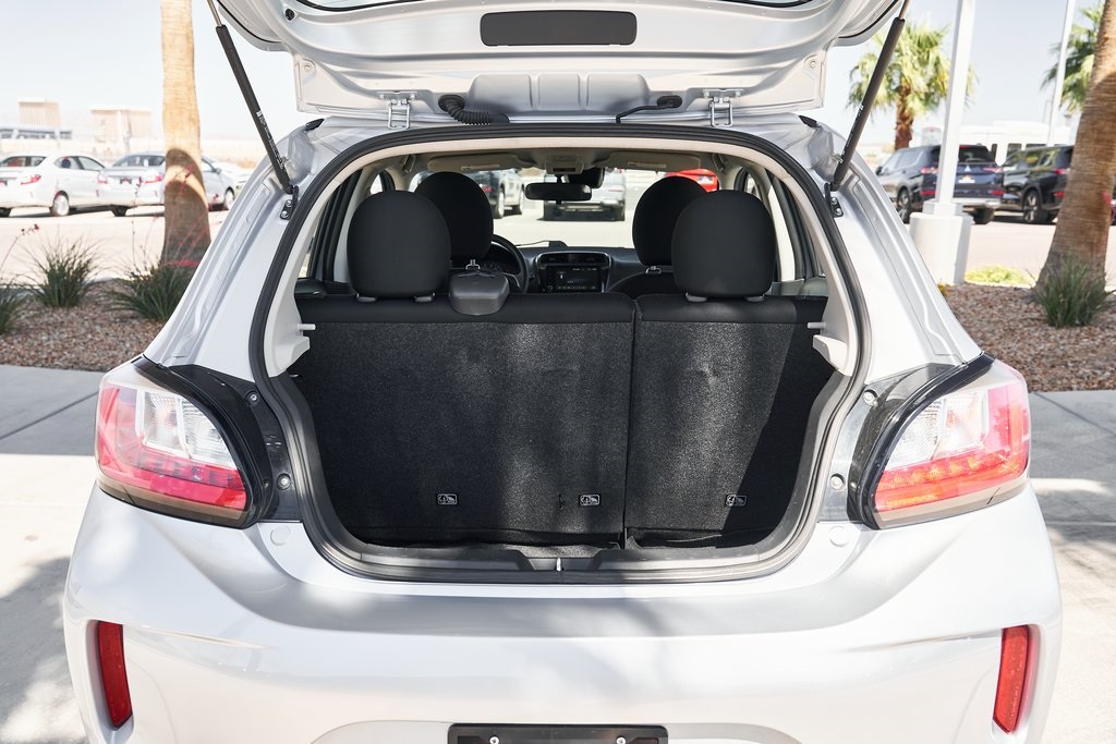 Vehicle image 11 of 48