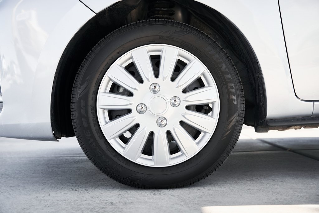 Vehicle image 7 of 48