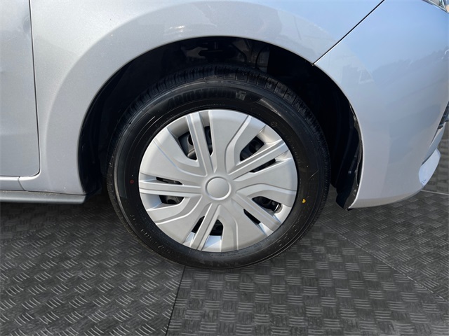 Vehicle image 12 of 34