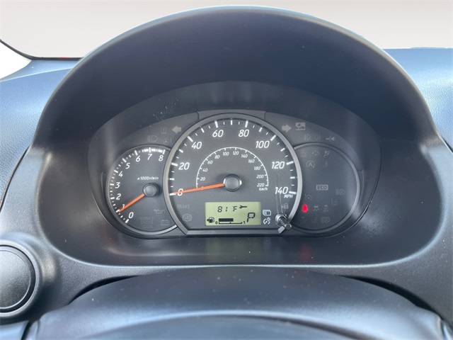 Vehicle image 25 of 34