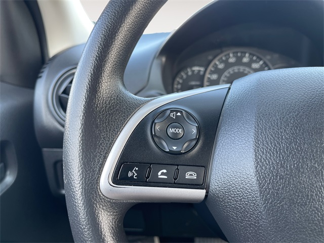 Vehicle image 31 of 34