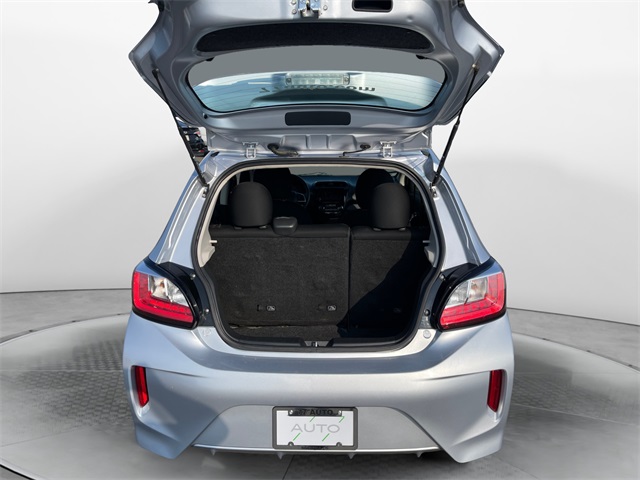 Vehicle image 14 of 34