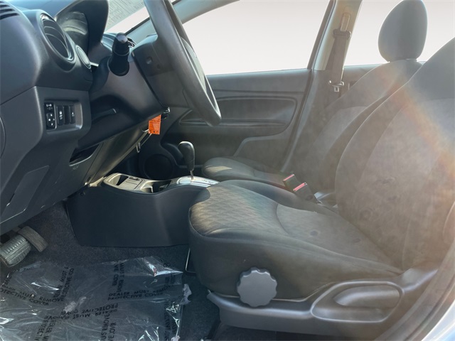 Vehicle image 21 of 34