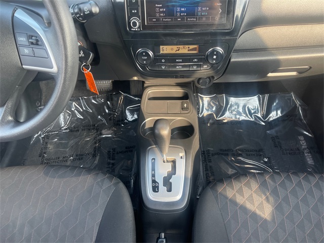 Vehicle image 32 of 34
