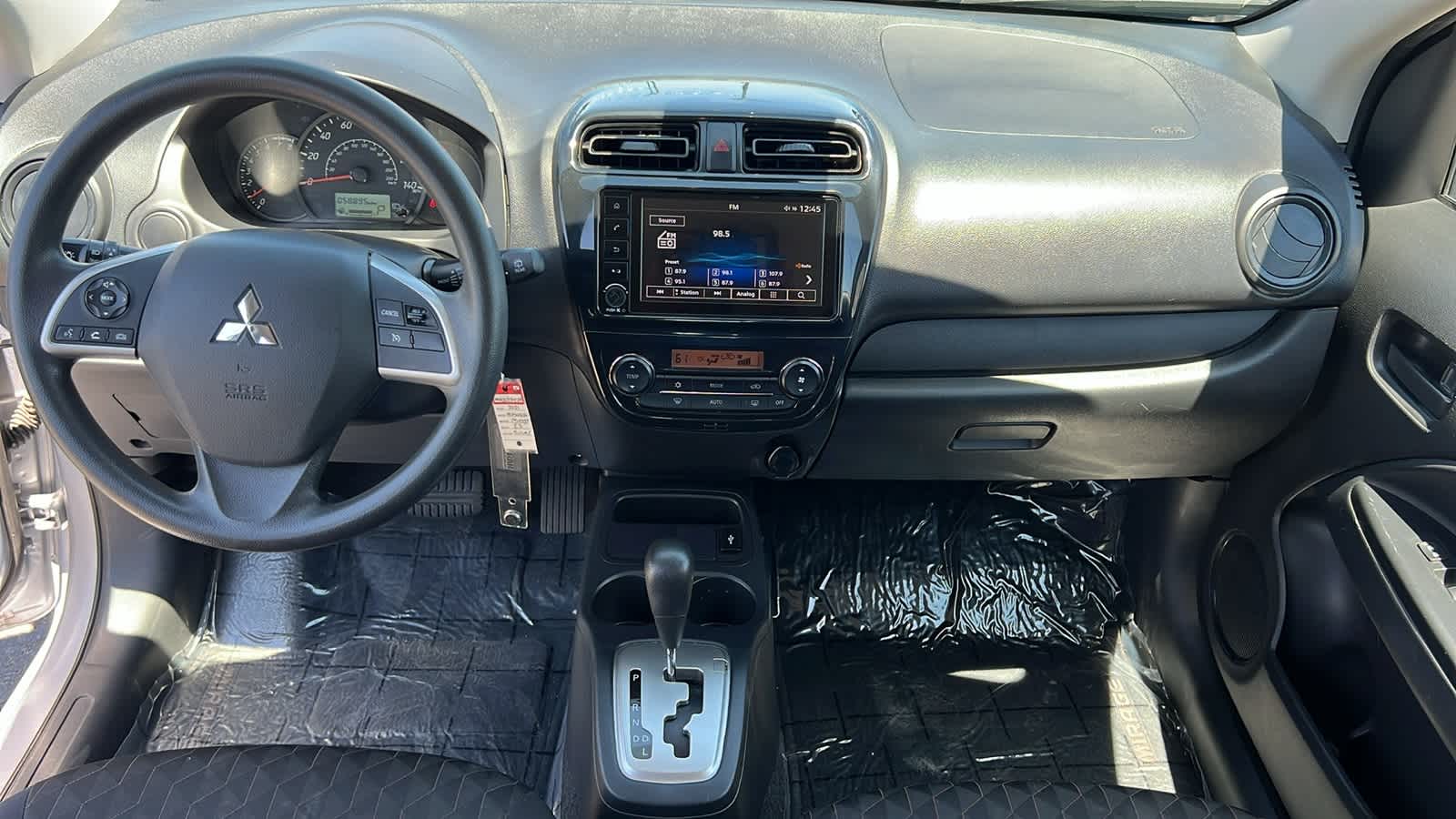 Vehicle image 26 of 30