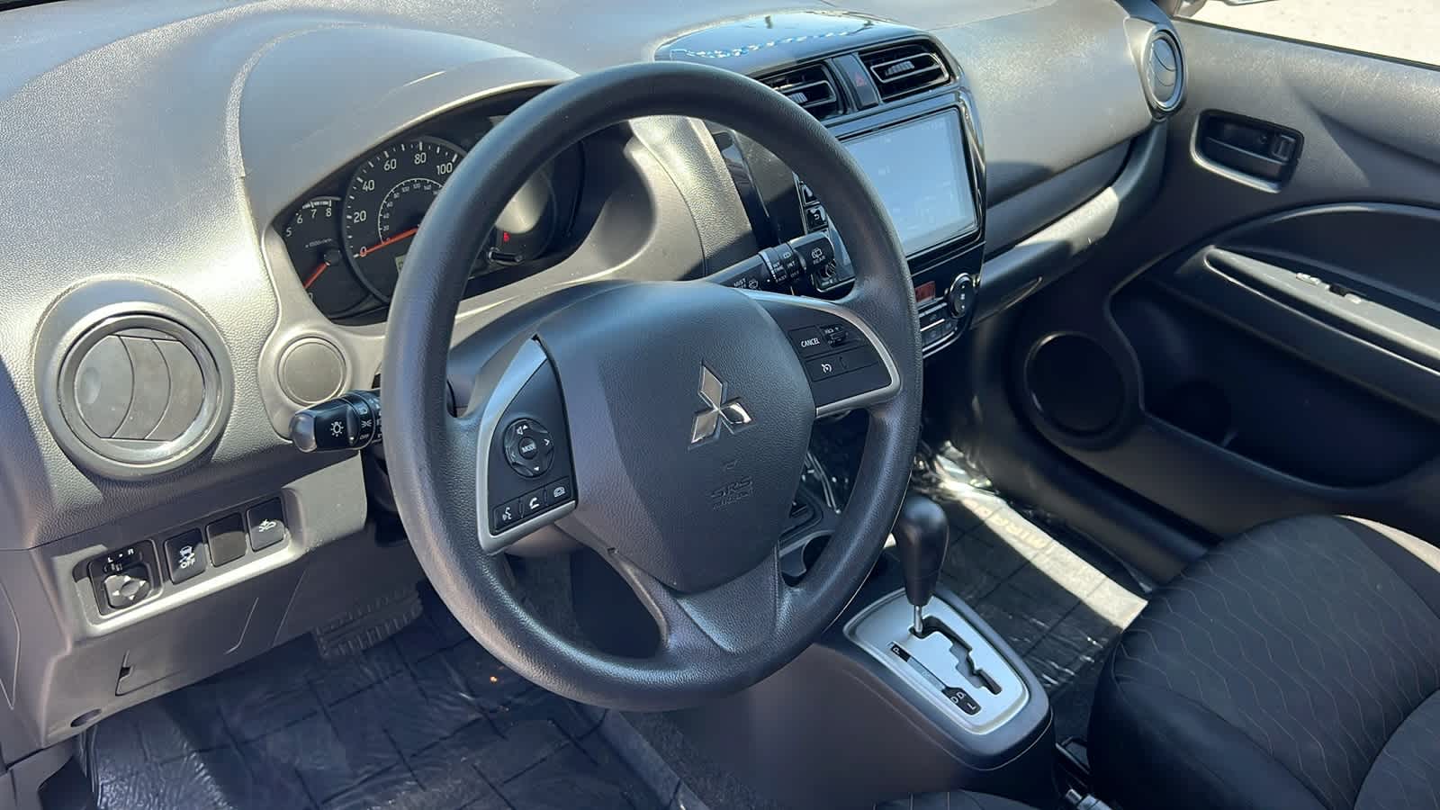 Vehicle image 10 of 30