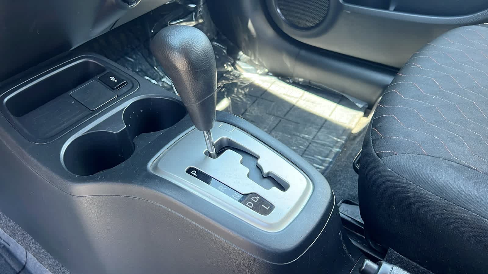 Vehicle image 13 of 30