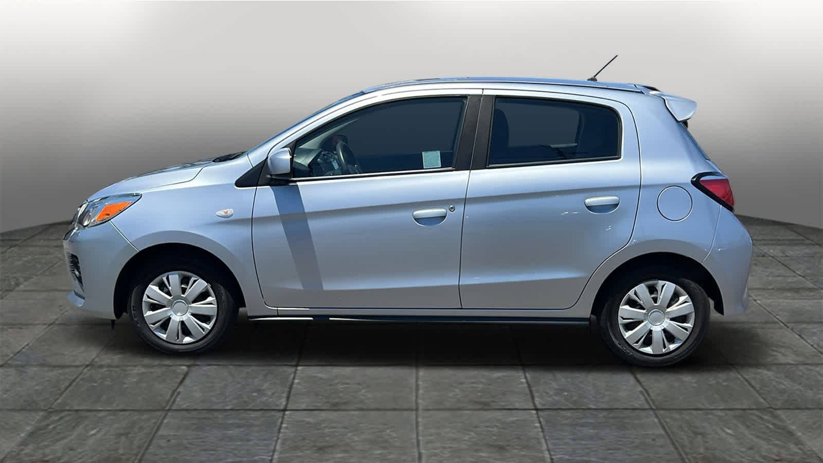 Vehicle image 8 of 30