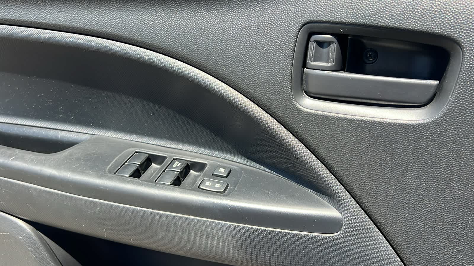 Vehicle image 22 of 30
