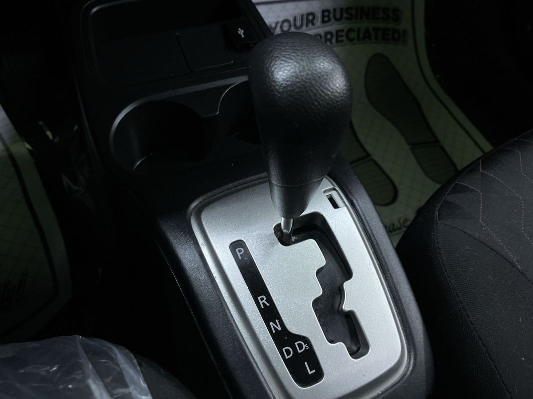 Vehicle image 22 of 27