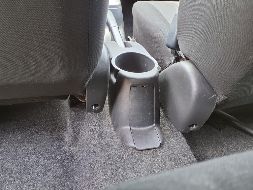Vehicle image 33 of 35