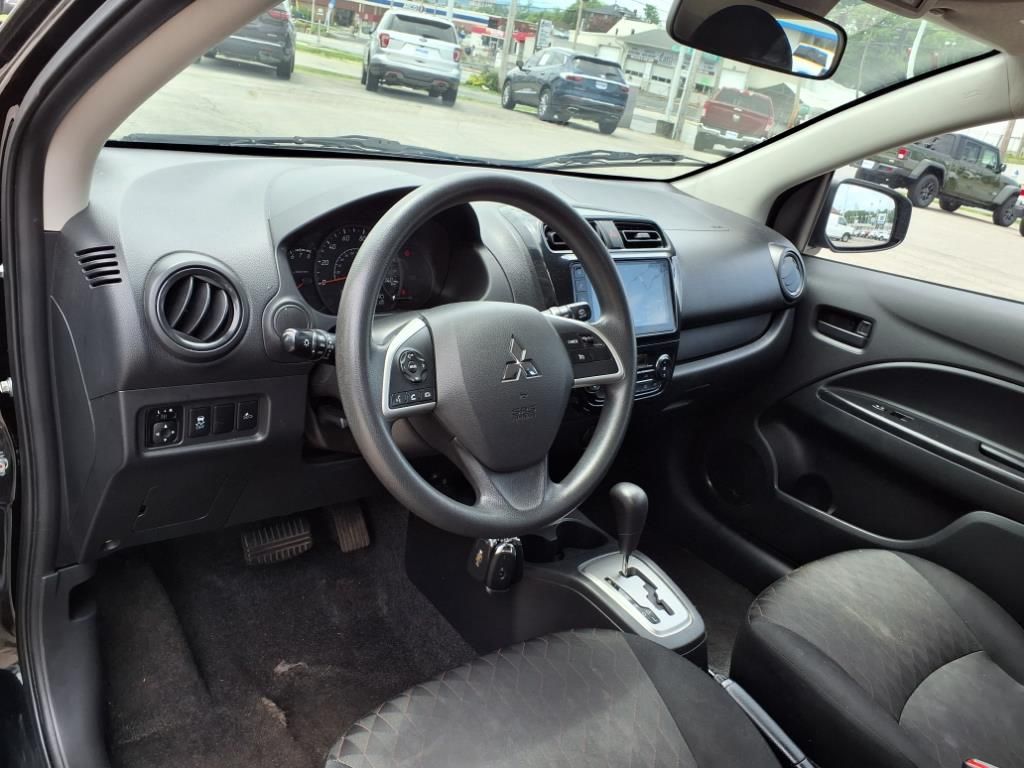 Vehicle image 14 of 35