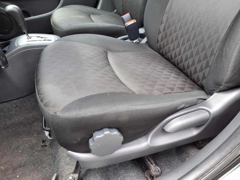 Vehicle image 16 of 35