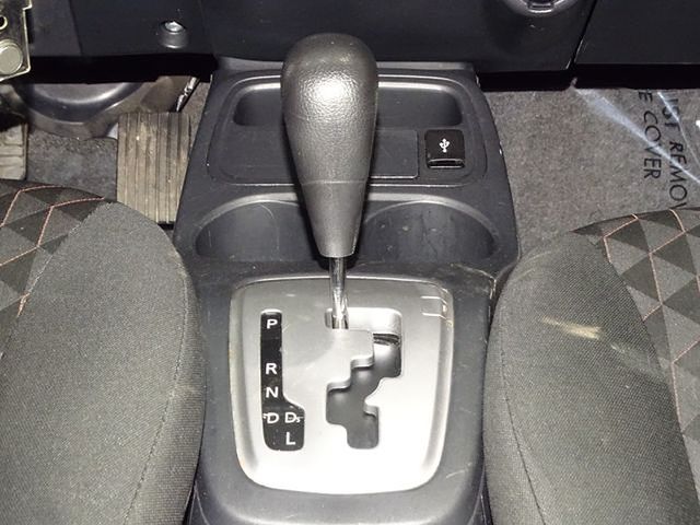 Vehicle image 32 of 33