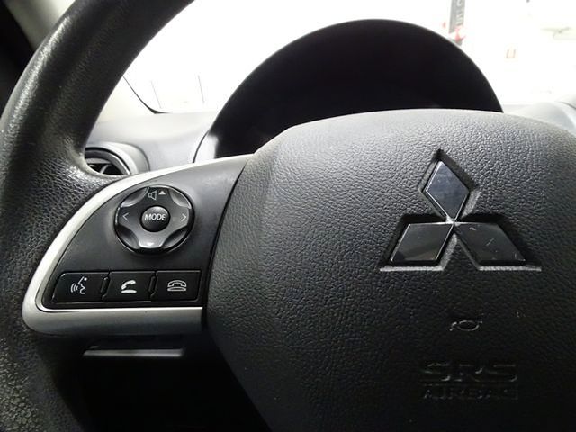 Vehicle image 27 of 33