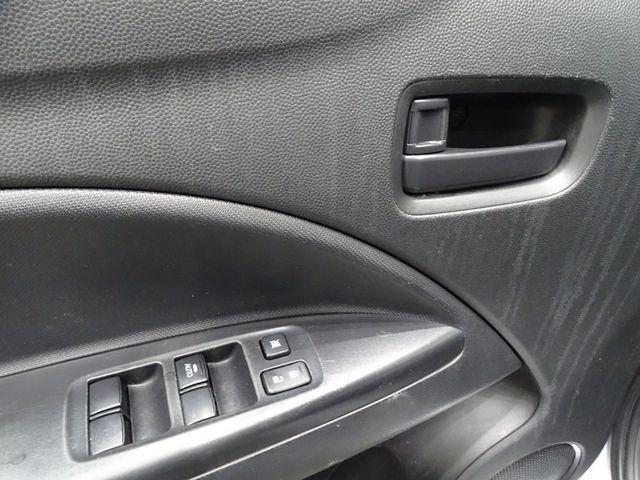 Vehicle image 24 of 33